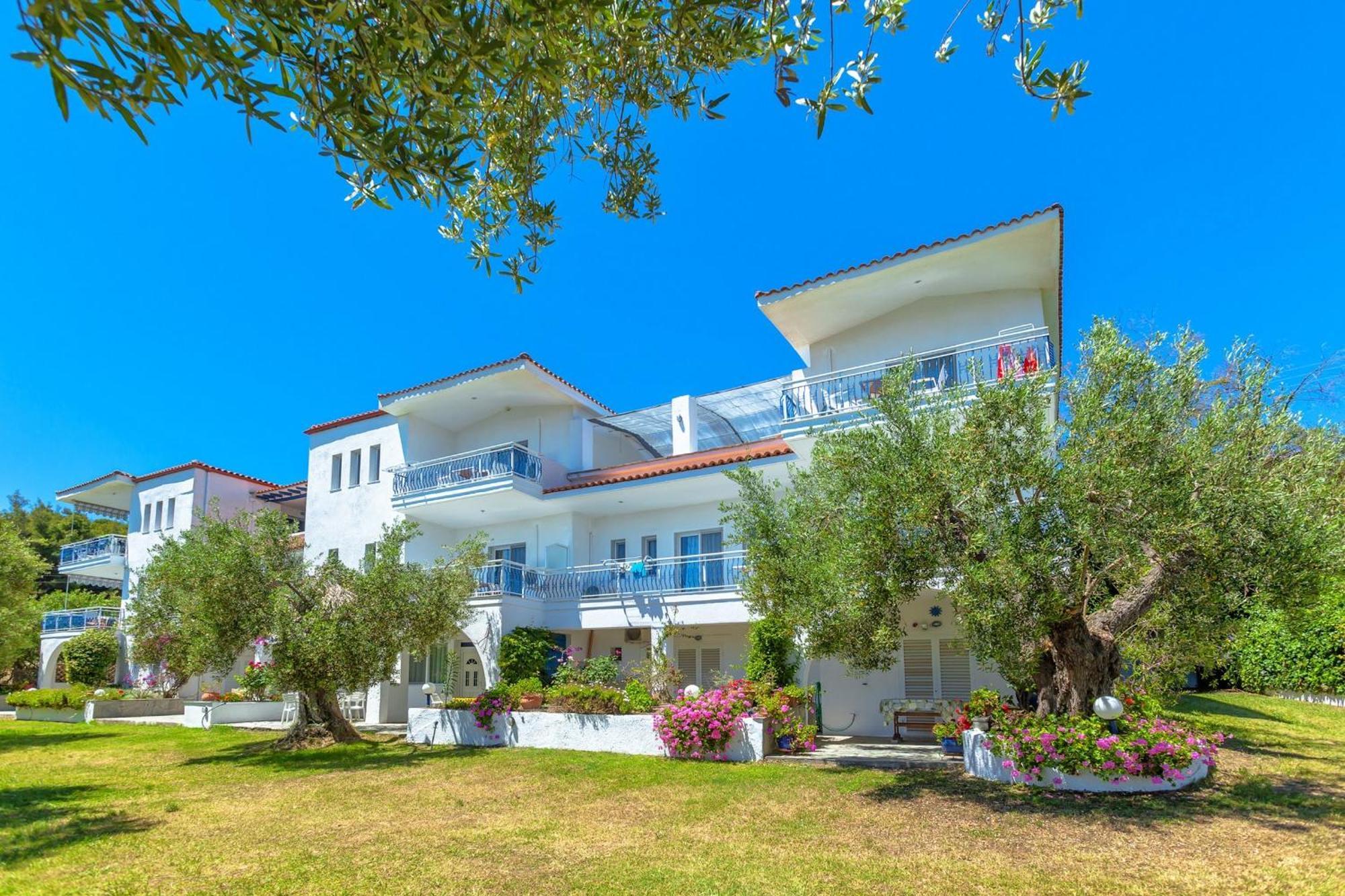 Xenios Faros Apartments Possidi Exterior foto