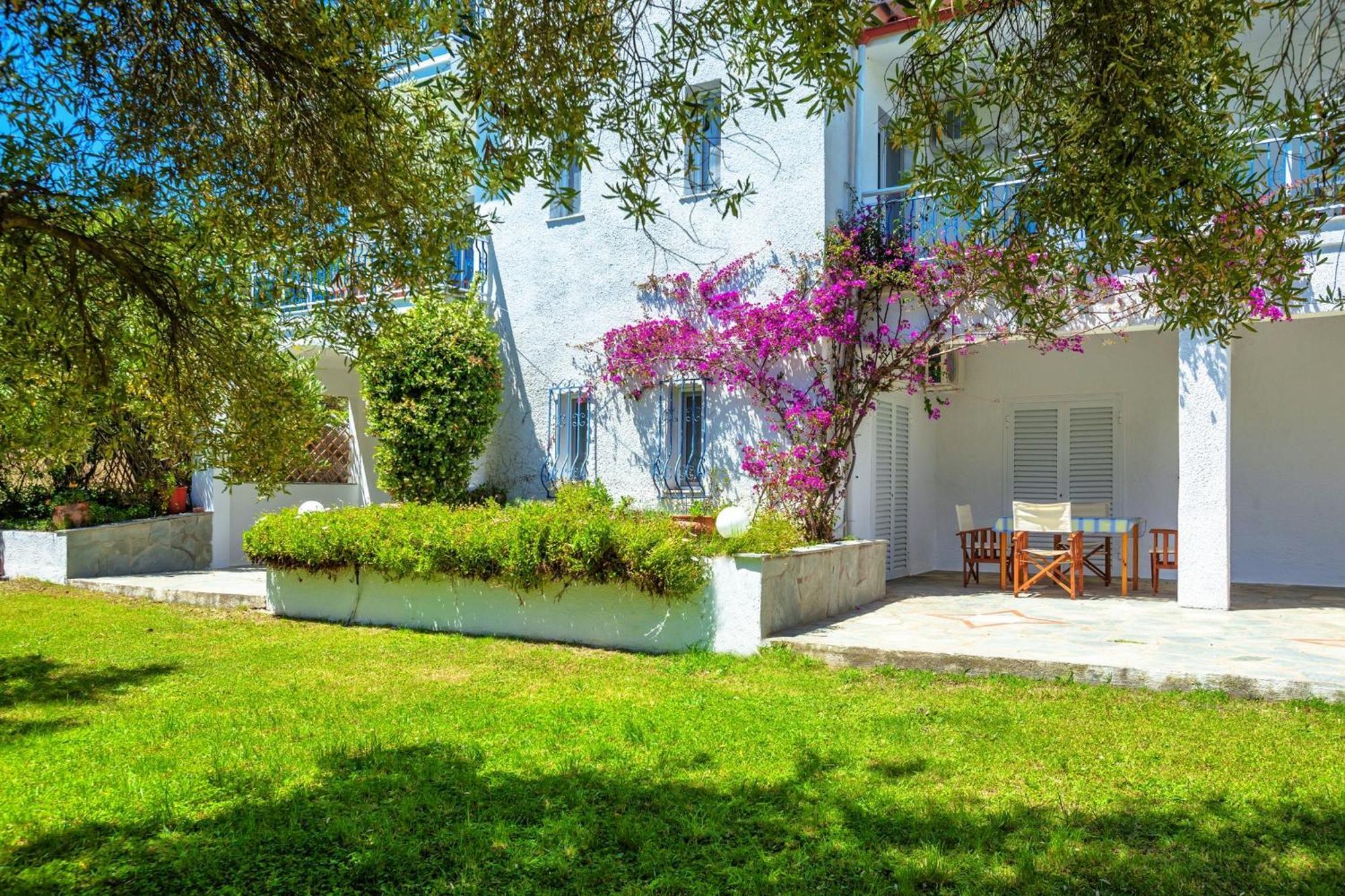 Xenios Faros Apartments Possidi Exterior foto
