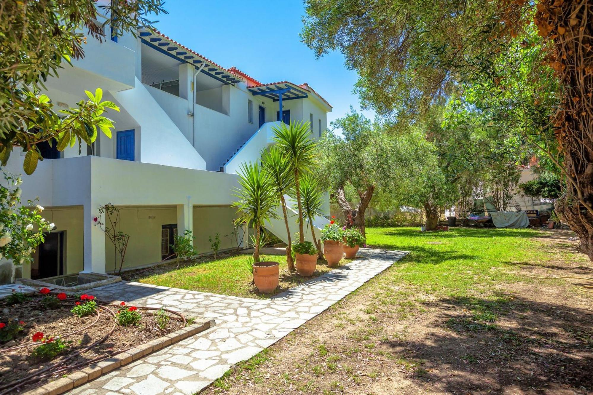 Xenios Faros Apartments Possidi Exterior foto